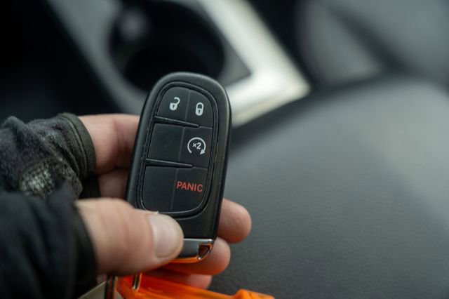 Used 2015 RAM 1500 Laramie w/ Convenience Group image 26