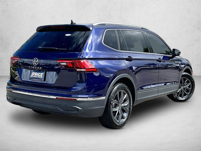 Used 2022 Volkswagen Tiguan SE FWD image 2