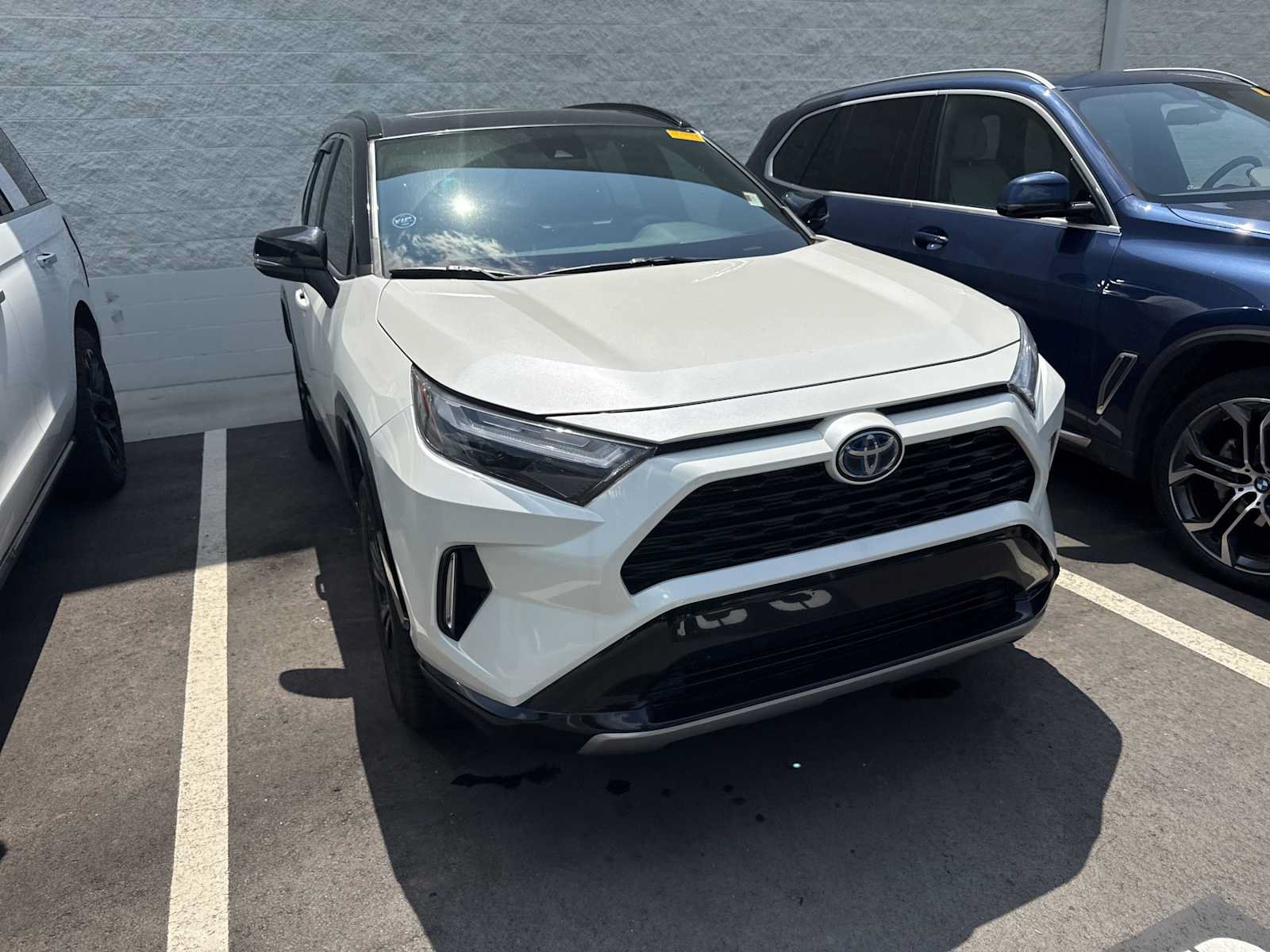 Used 2022 Toyota RAV4 XSE AWD/4WD image 39