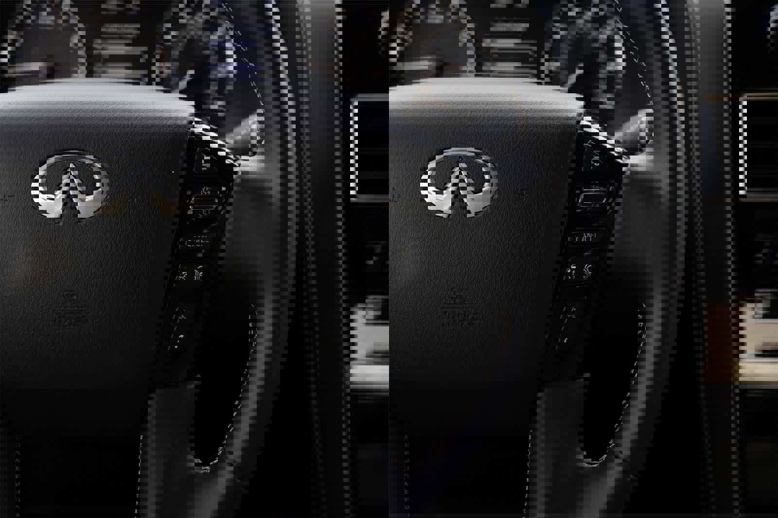 Certified 2024 INFINITI QX80 Premium Select w/ Cargo Package image 11