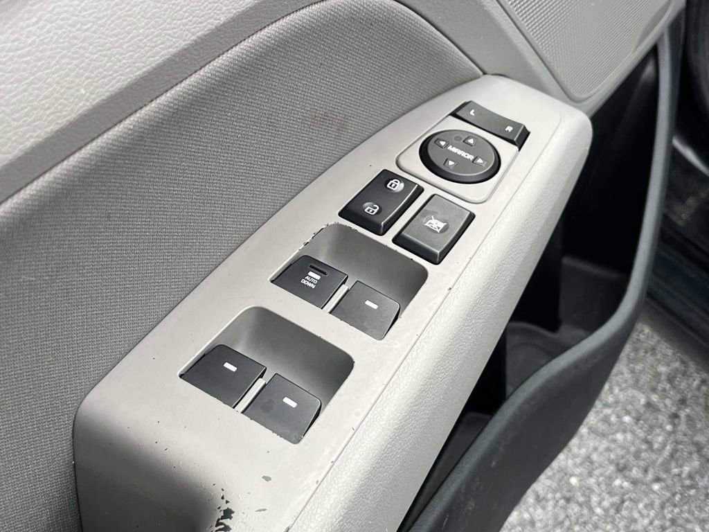 Used 2020 Hyundai Elantra SEL image 22
