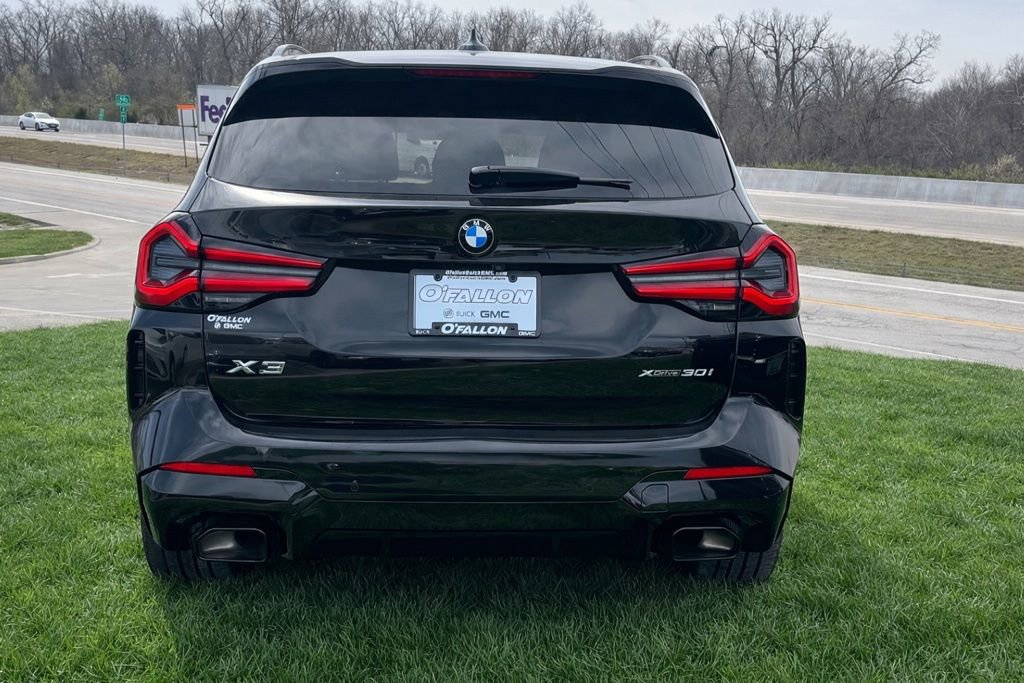 Used 2023 BMW X3 xDrive30i w/ M Sport Package image 2
