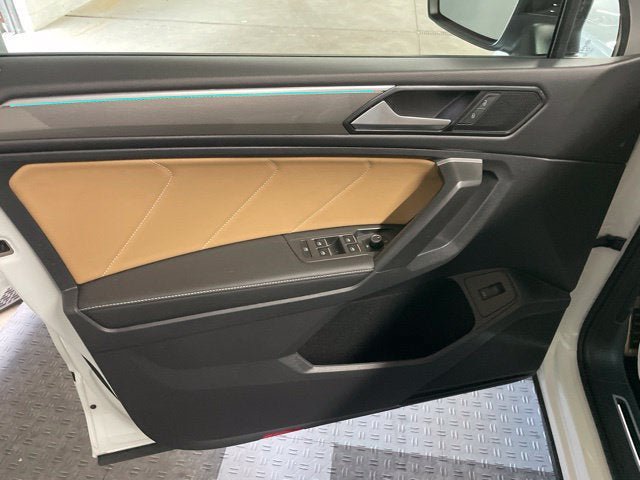 Certified 2024 Volkswagen Tiguan SE R-Line AWD/4WD image 13