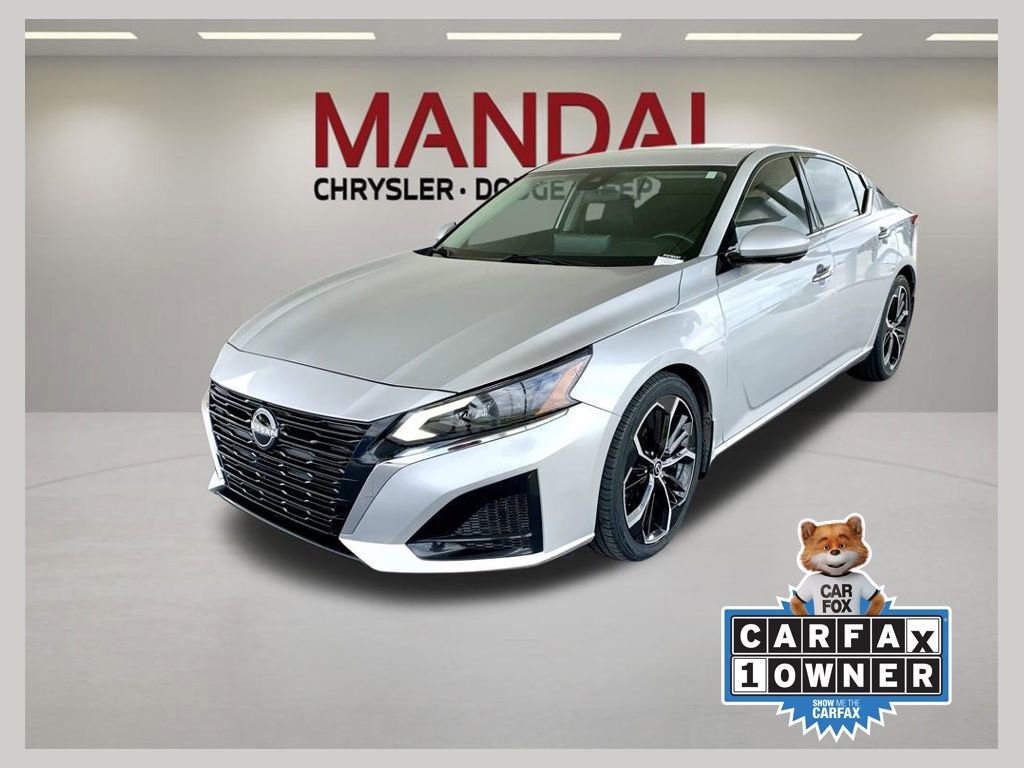 Used 2023 Nissan Altima 2.5 SL FWD image 1