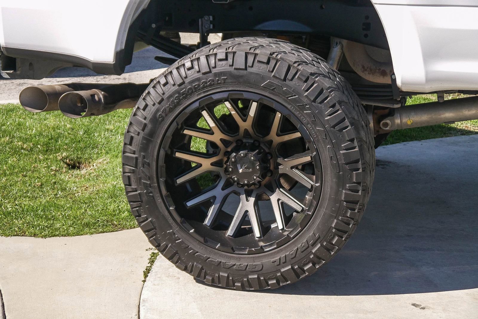 Used 2019 Ford F250 Lariat w/ Lariat Value Package image 6