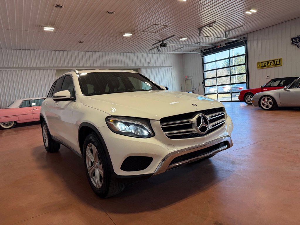 Used 2017 Mercedes-Benz GLC 300 4MATIC image 7