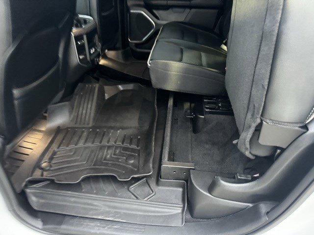 Used 2025 RAM 1500 Laramie w/ Sport Appearance Package image 31