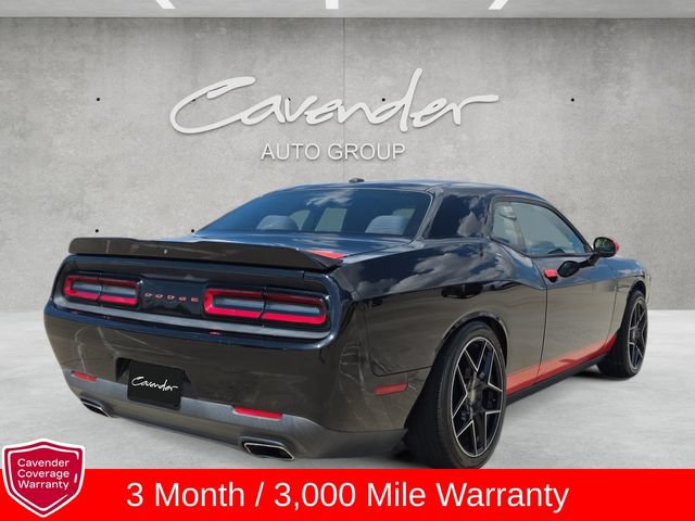 Used 2020 Dodge Challenger SXT RWD image 16