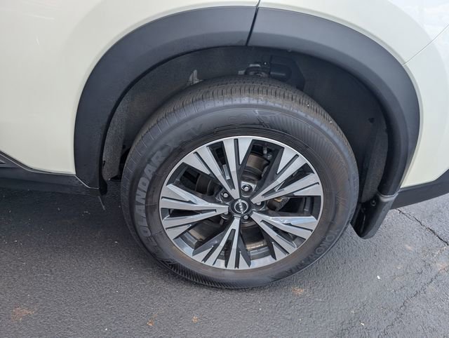 Certified 2023 Nissan Rogue SV w/ SV Premium B Package AWD/4WD image 23