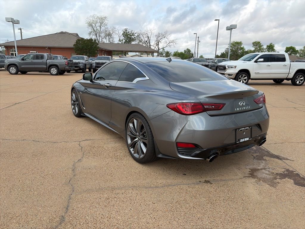 Used 2018 INFINITI Q60 Red Sport 400 w/ Sensory Package 3.0T Sport image 3