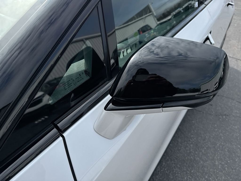 Used 2025 Cadillac Optiq Sport 2 image 11