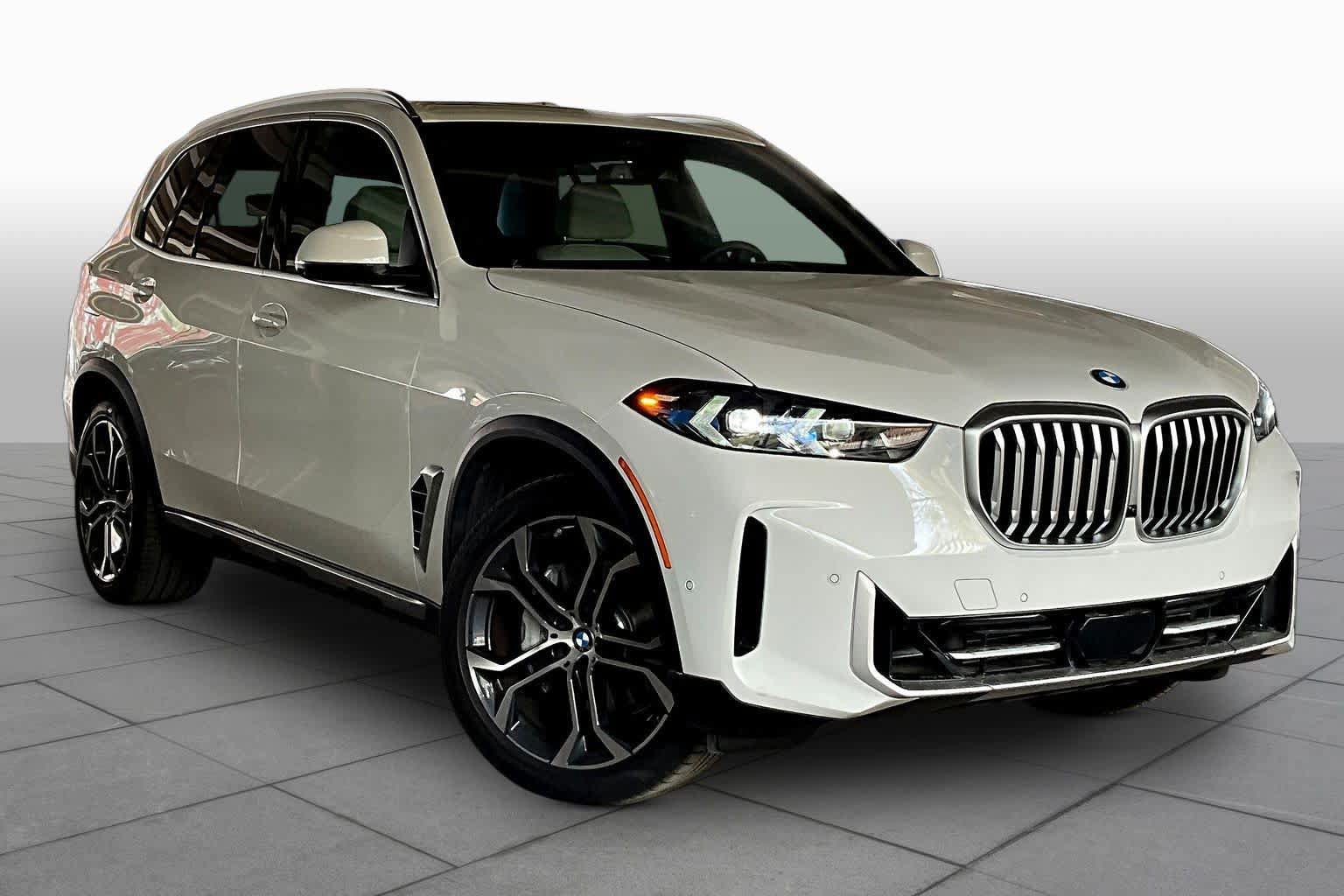 Used 2026 BMW X5 sDrive40i w/ Climate Comfort Package RWD image 2