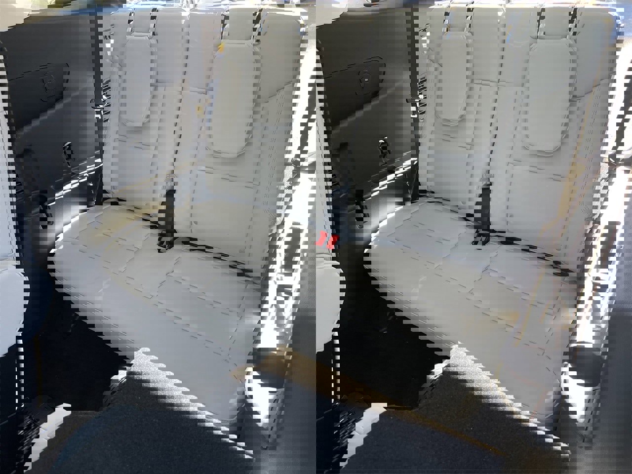 New 2026 Ford Explorer Platinum w/ LUX Leather Package image 22