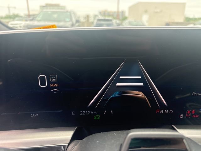 Certified 2024 Cadillac Lyriq Luxury AWD/4WD image 9