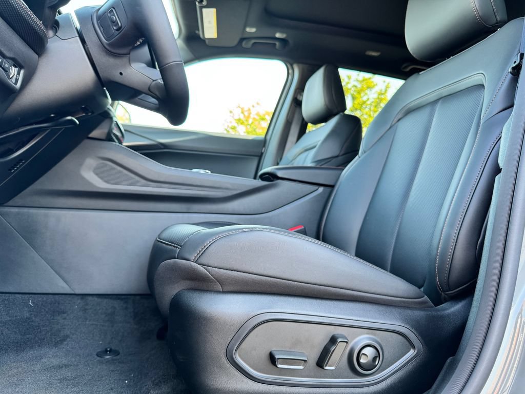 New 2026 Jeep Cherokee Limited AWD/4WD image 17