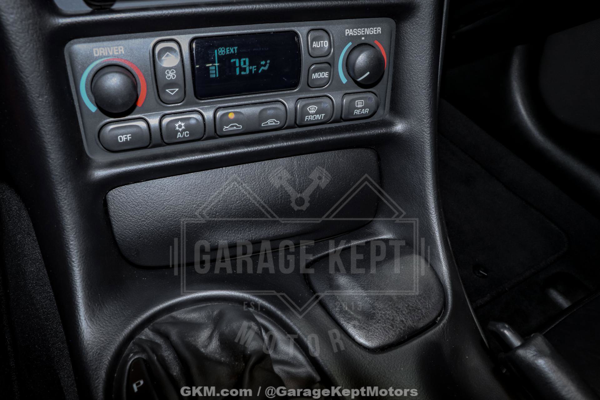 Used 1997 Chevrolet Corvette Coupe w/ Roof Pkg image 94