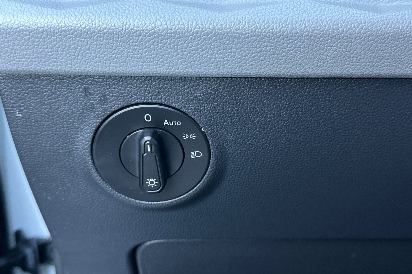 Used 2022 Volkswagen Taos S w/ IQ Drive S Package image 28