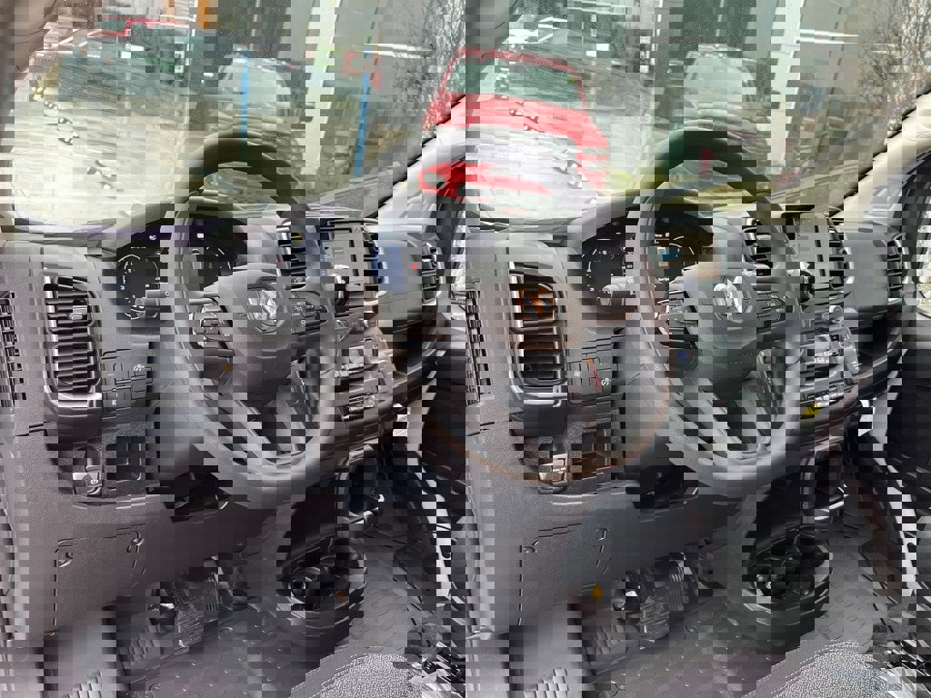 New 2026 RAM ProMaster 2500 w/ Quick Order Package 22G SLT image 6