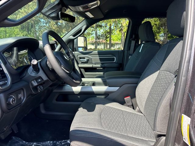 New 2026 RAM 2500 Big Horn AWD/4WD image 6