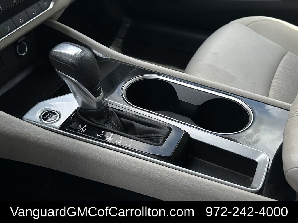 Used 2024 Nissan Altima 2.5 SV image 19