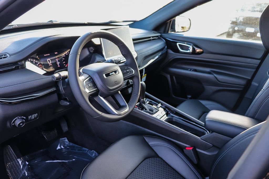 New 2026 Jeep Compass Latitude AWD/4WD image 22