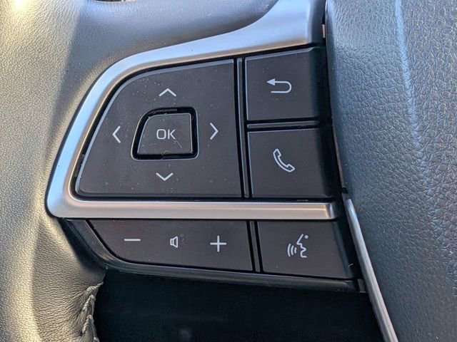 Used 2023 Toyota Highlander XLE image 25