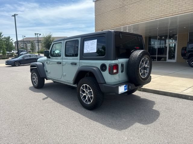 Used 2024 Jeep Wrangler Unlimited Sport AWD/4WD image 2