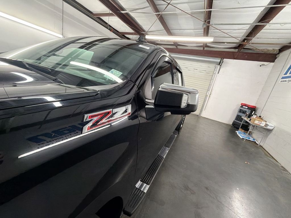 Used 2019 Chevrolet Silverado 1500 LTZ w/ LTZ Plus Package AWD/4WD image 32