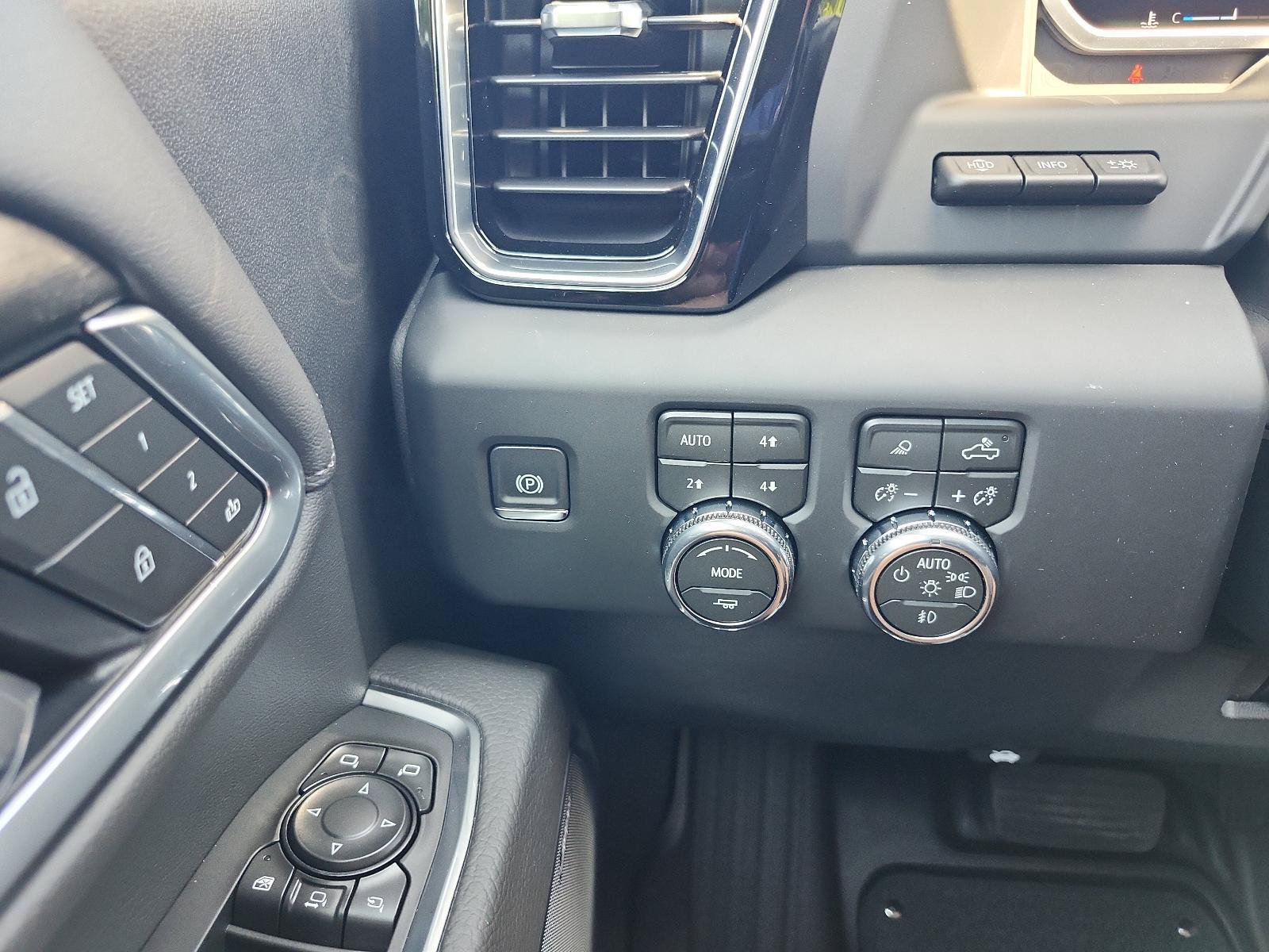 New 2026 GMC Sierra 3500 Denali w/ Denali Reserve Package AWD/4WD image 20