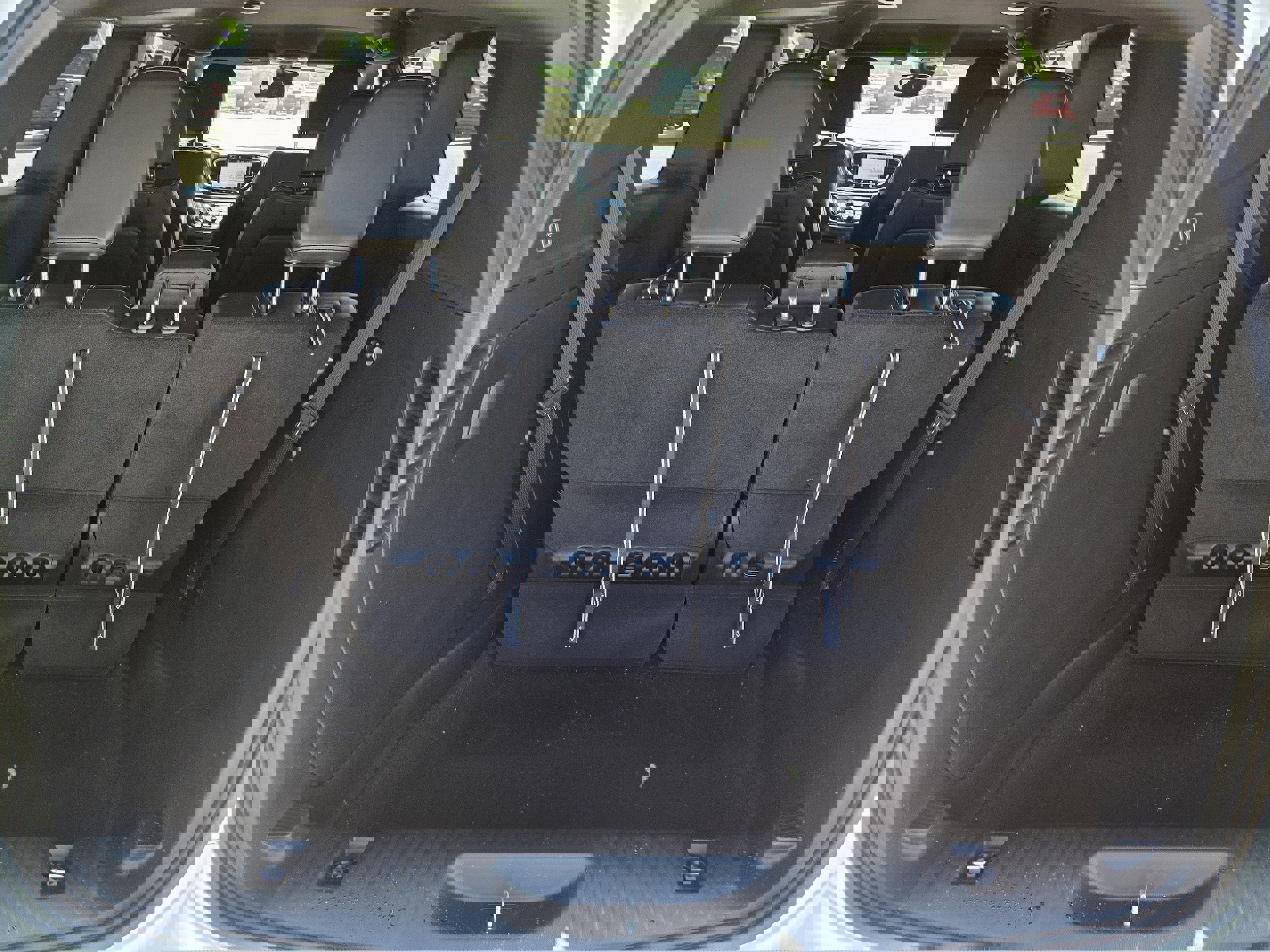 New 2026 Chrysler Pacifica Select image 24