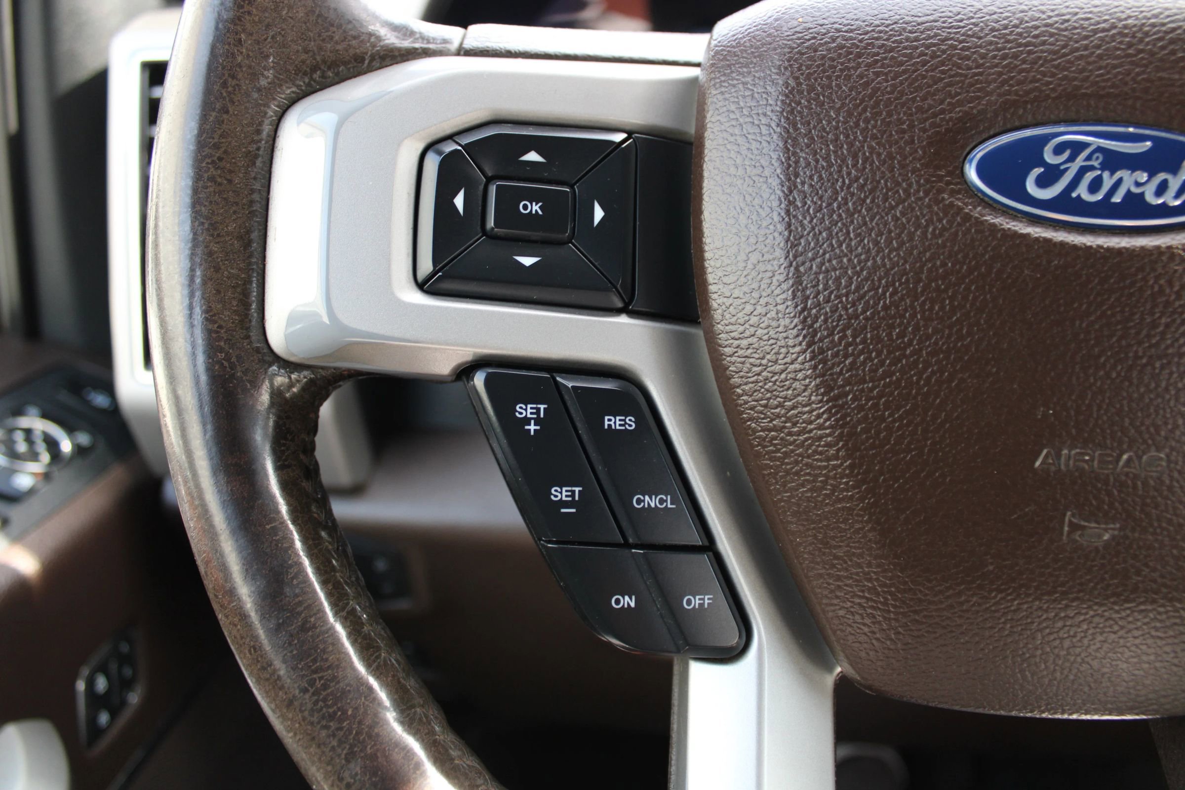 Used 2018 Ford F350 King Ranch w/ Chrome Package AWD/4WD image 9
