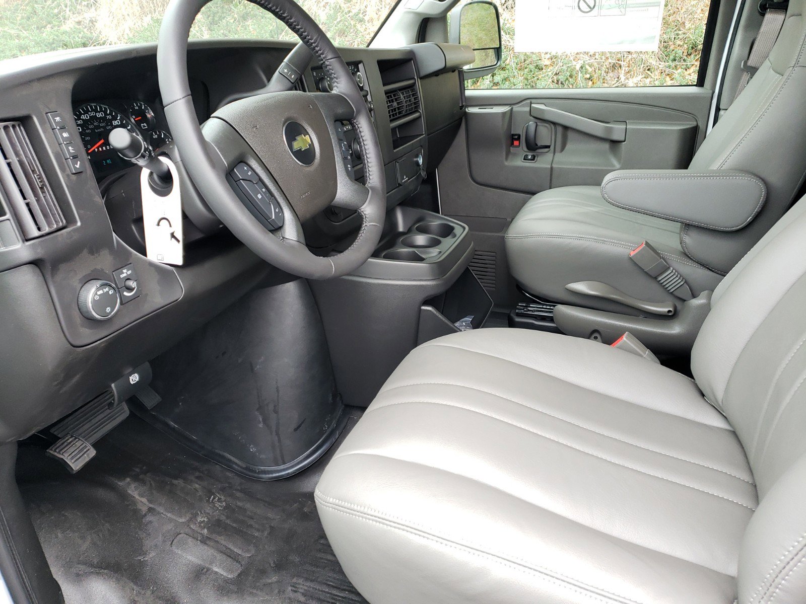 New 2023 Chevrolet Express 2500 w/ Driver Convenience Package image 11