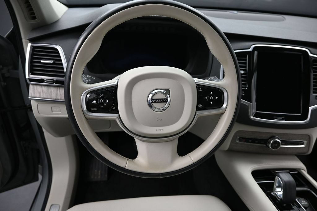 Used 2024 Volvo XC90 B6 Plus w/ Protection Package Premier AWD/4WD image 16
