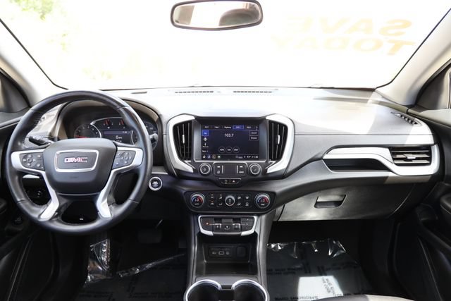 Used 2022 GMC Terrain SLT w/ LPO, Cargo Package FWD image 11