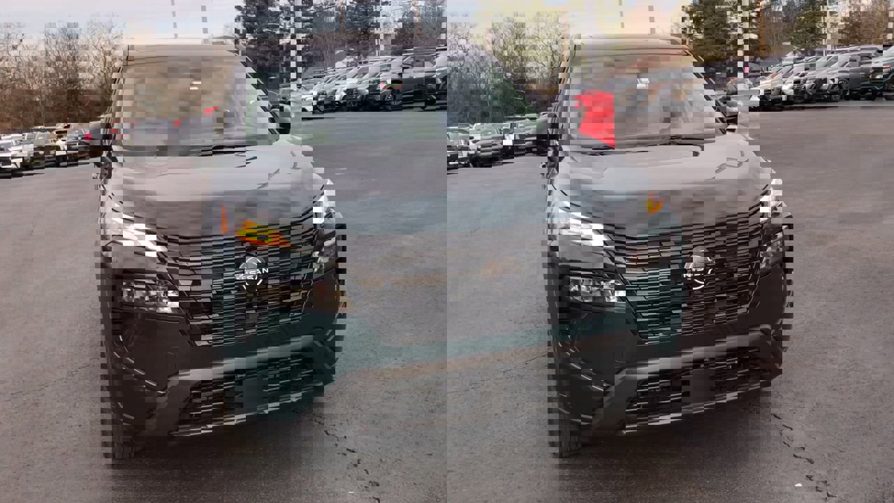 New 2026 Nissan Rogue Dark Armor image 3