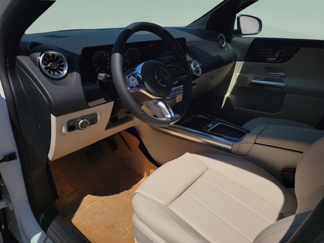 Certified 2026 Mercedes-Benz GLA 250 image 40