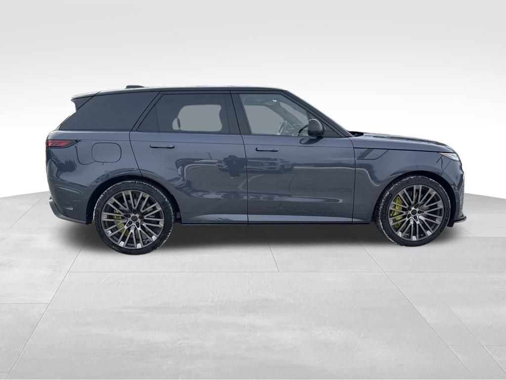 New 2026 Land Rover Range Rover Sport image 6
