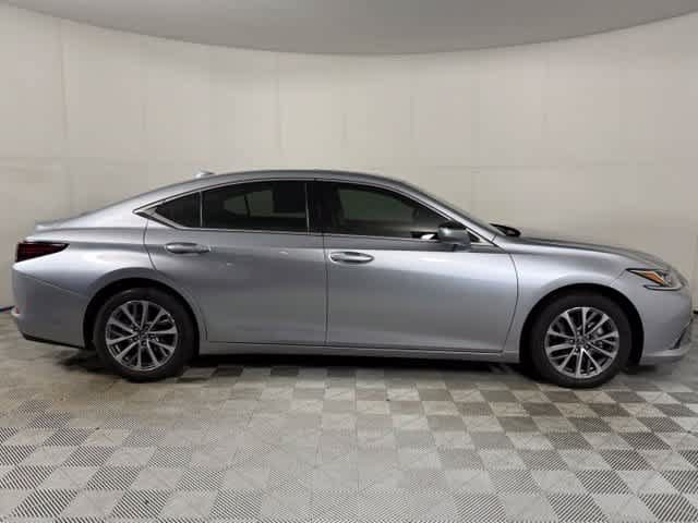 Used 2022 Lexus ES 350 w/ Accessory Package 2 FWD image 9