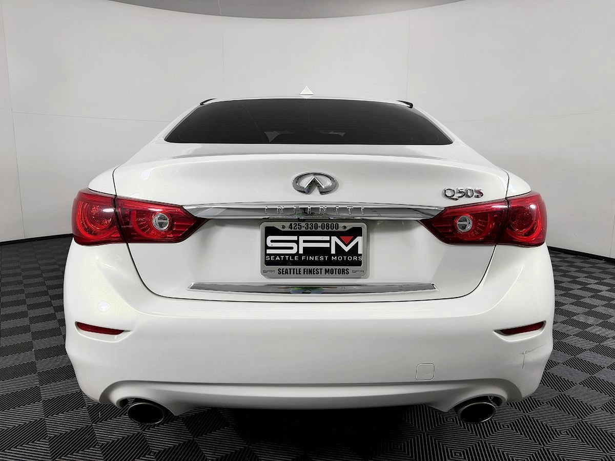 Used 2015 INFINITI Q50 w/ Navigation Package RWD image 10