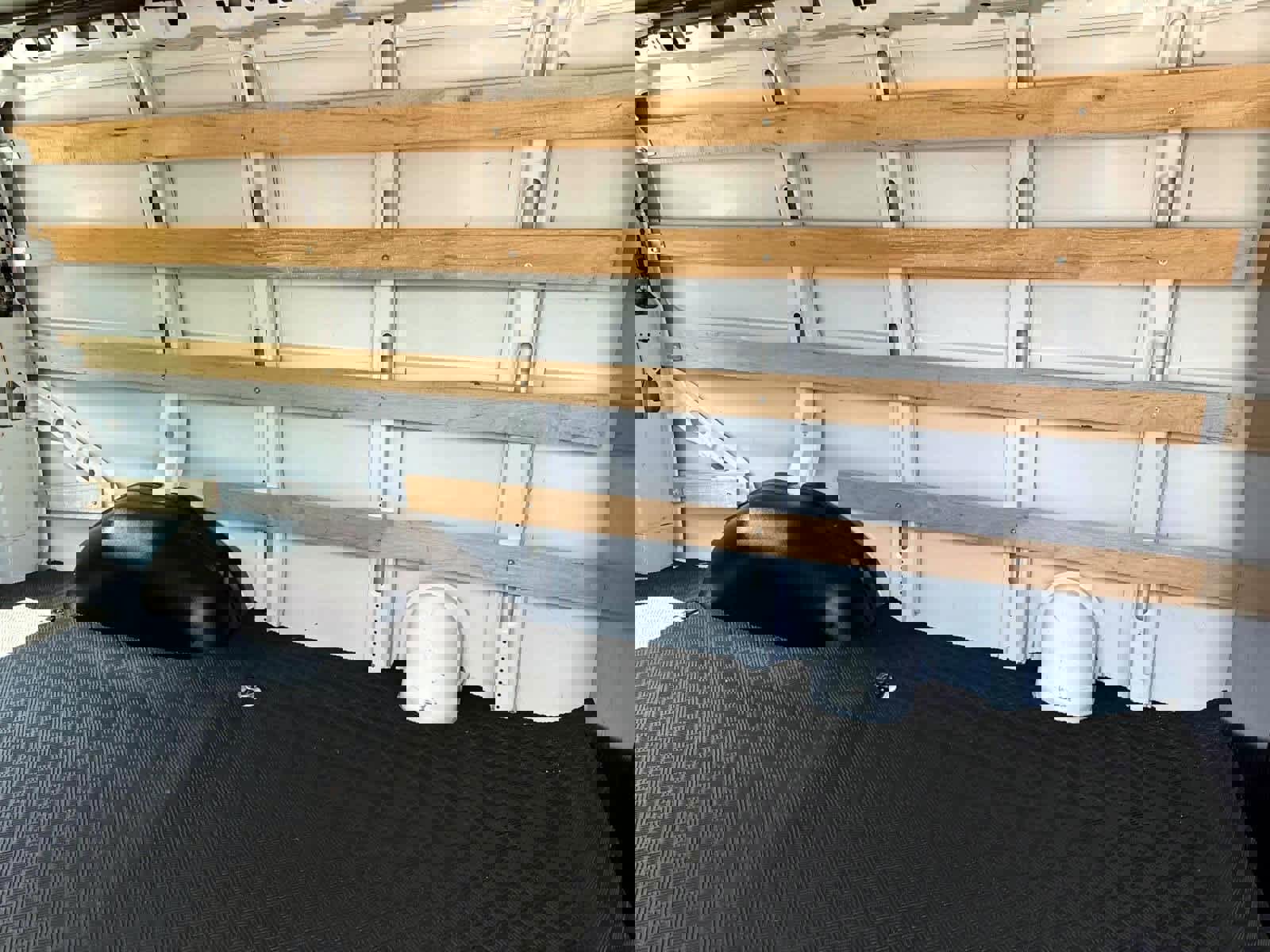 Used 2024 GMC Savana 2500 w/ Driver Convenience Package image 9