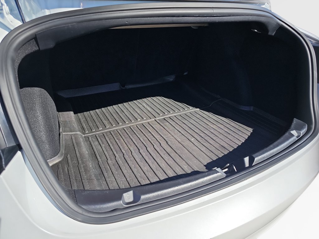 Used 2019 Tesla Model 3 Standard Range RWD image 21