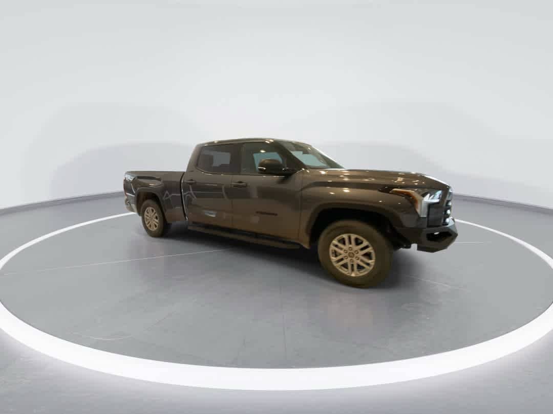 Used 2023 Toyota Tundra SR5 w/ SR5 Premium Package AWD/4WD image 2