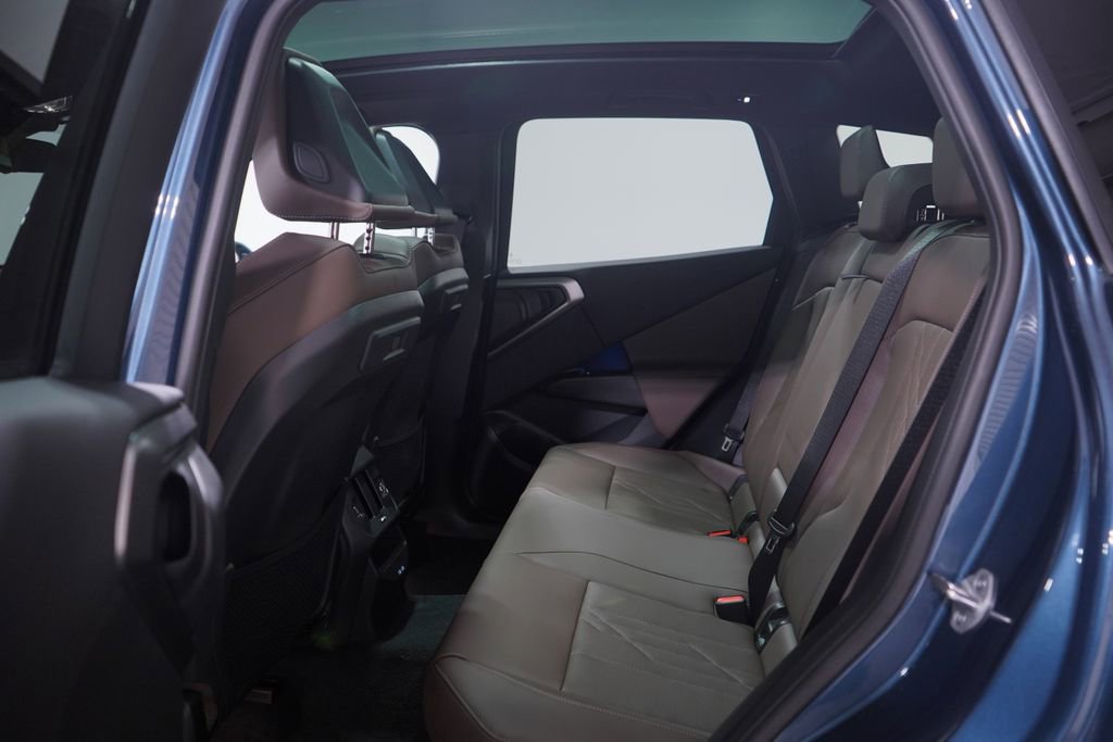 Used 2025 BMW X3 xDrive30i w/ M Sport Package image 9