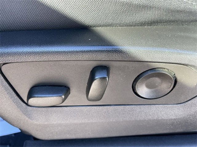 Used 2024 Chevrolet Silverado 2500 Custom w/ Custom Value Package image 12