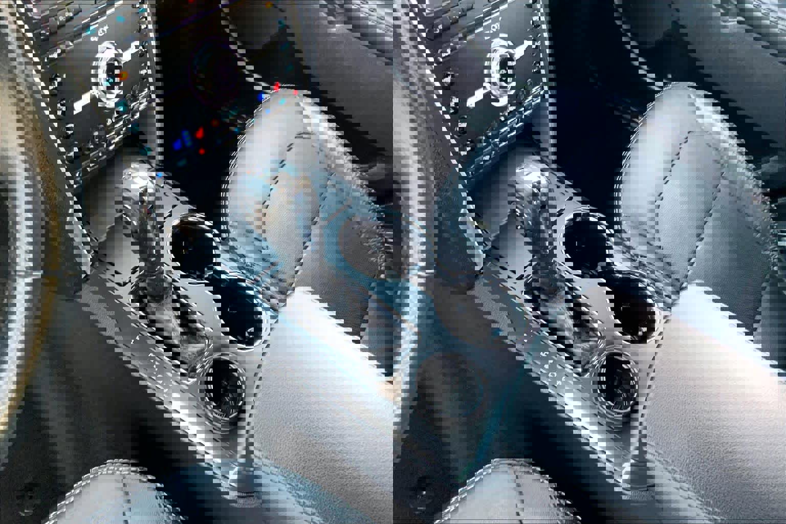 Used 2018 Ford Explorer Limited w/ Equipment Group 301A image 16