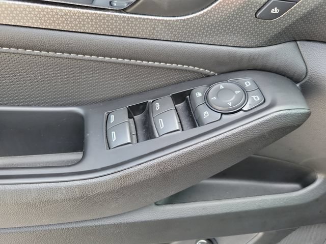 Used 2023 Chevrolet Traverse Premier w/ Redline Edition AWD/4WD image 33