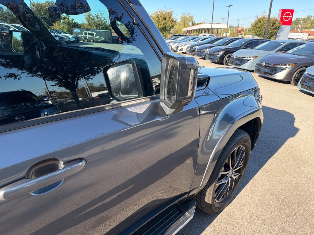Used 2026 Lexus GX 550 w/ Cold Area Package AWD/4WD image 42