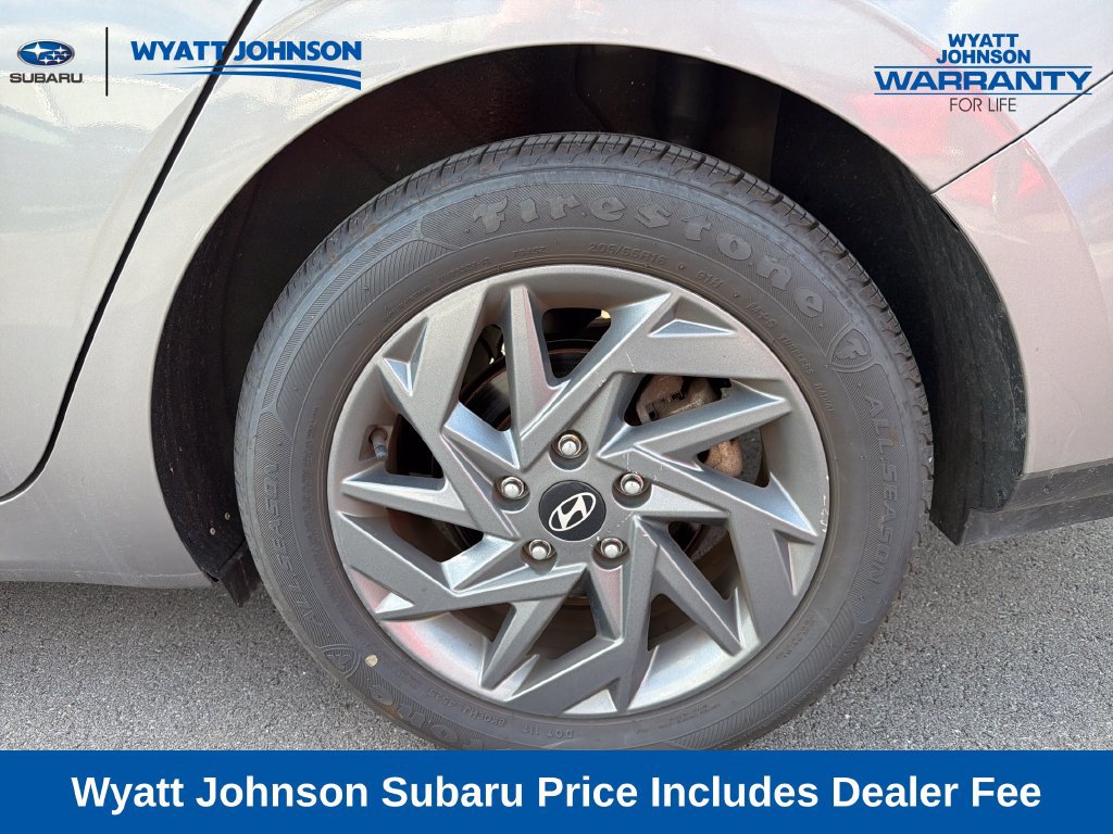 Used 2024 Hyundai Elantra SEL FWD image 5