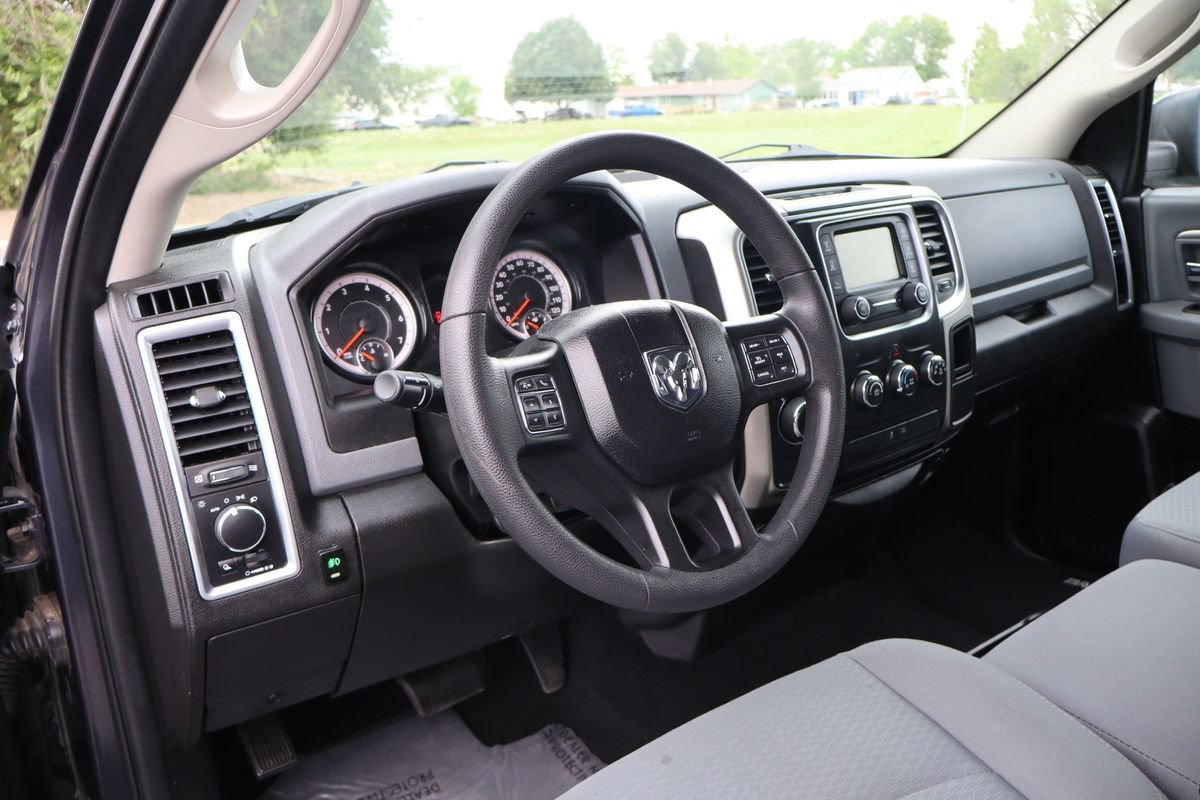 Used 2020 RAM 1500 Classic SLT RWD image 15
