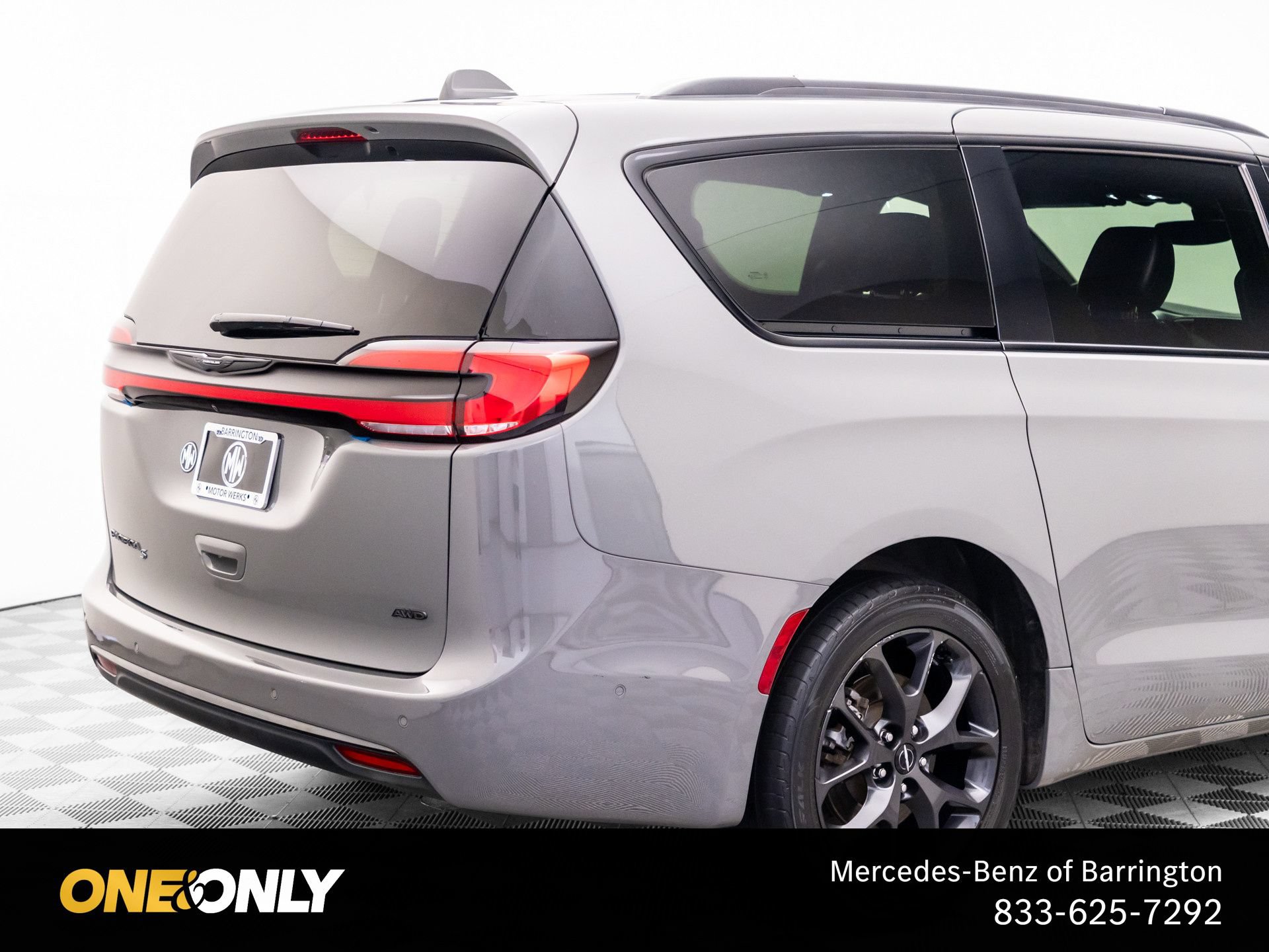 Used 2021 Chrysler Pacifica Touring-L w/ Premium & Safety Sphere Group AWD/4WD image 36